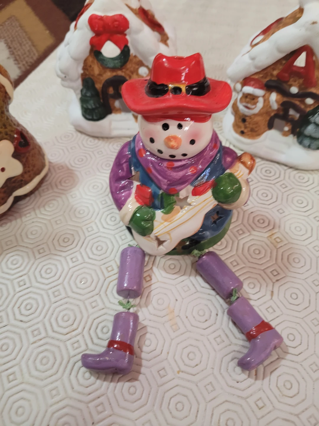 Christmas Ceramic Figurines (Gingerbread Man, Snowman, 2 Houses) - photo 5