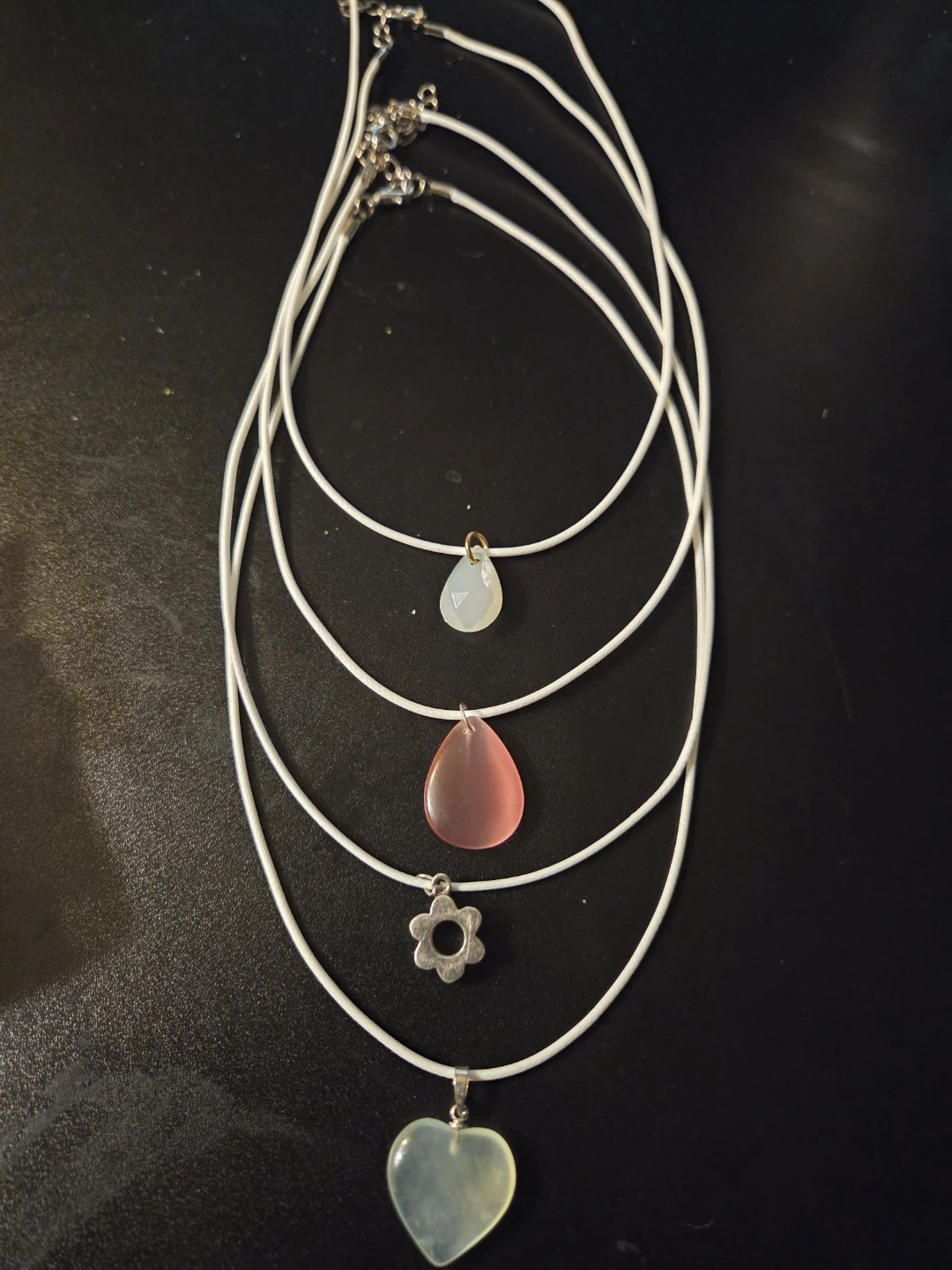 90s style vintage charm Necklaces - photo 2