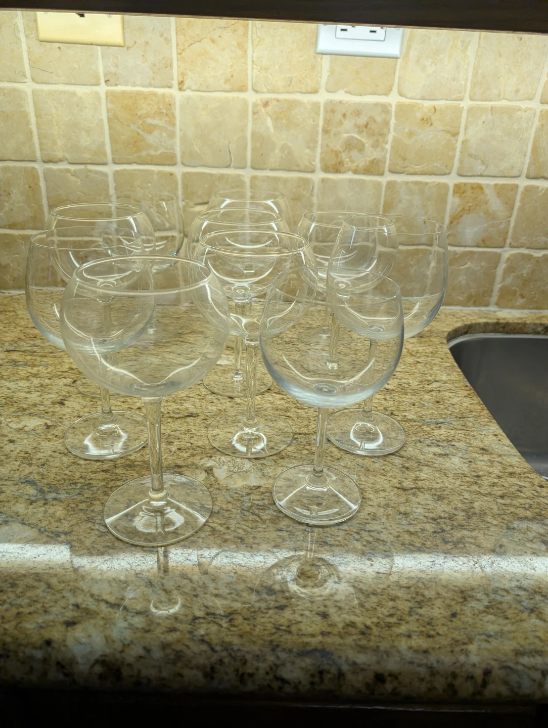 Set of 11 Clear Glass Wine Glasses - photo 4