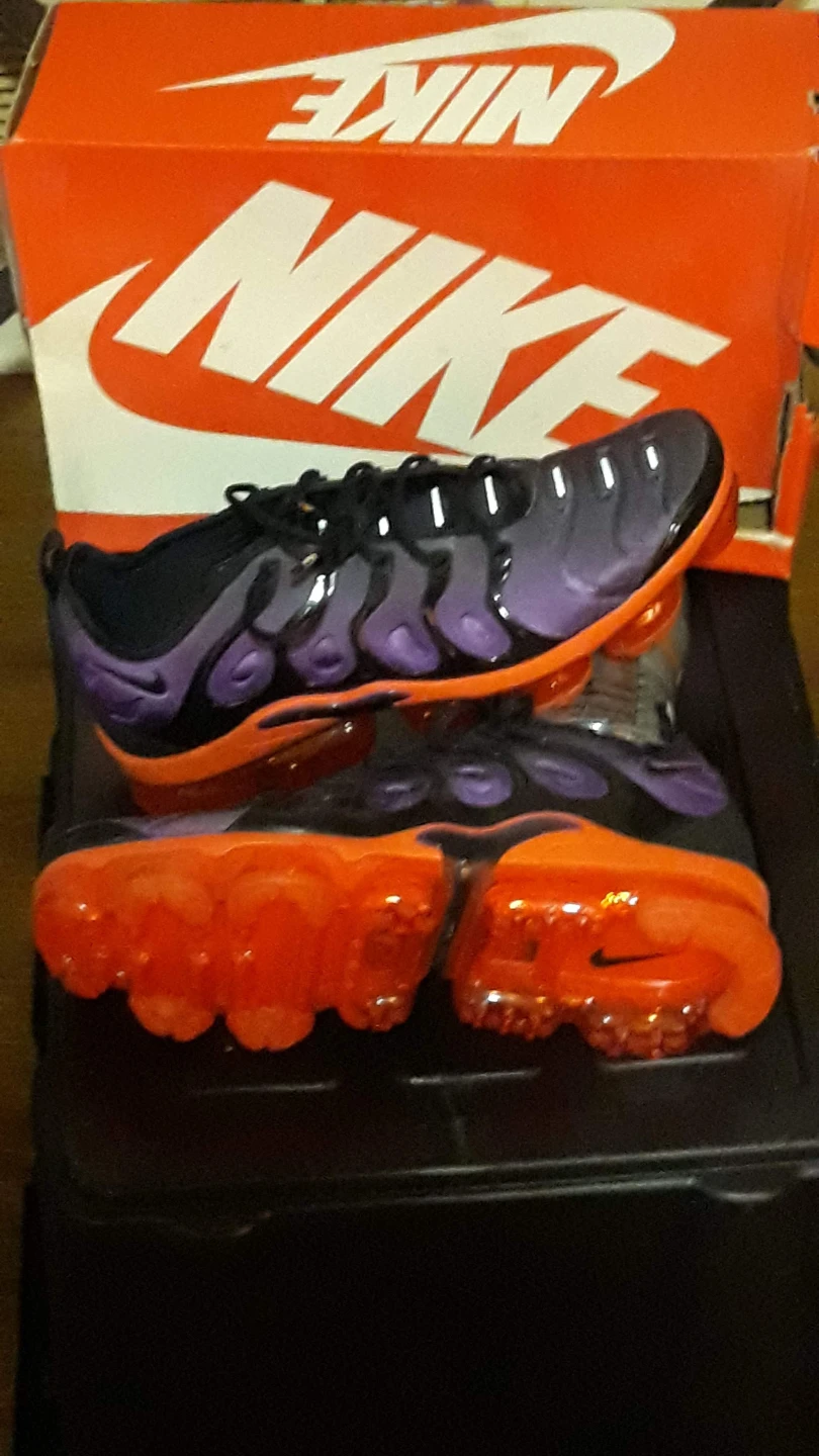 Nike Air Vapormax Plus Voltage Purple/Black Shoes - Size 13 - photo 2