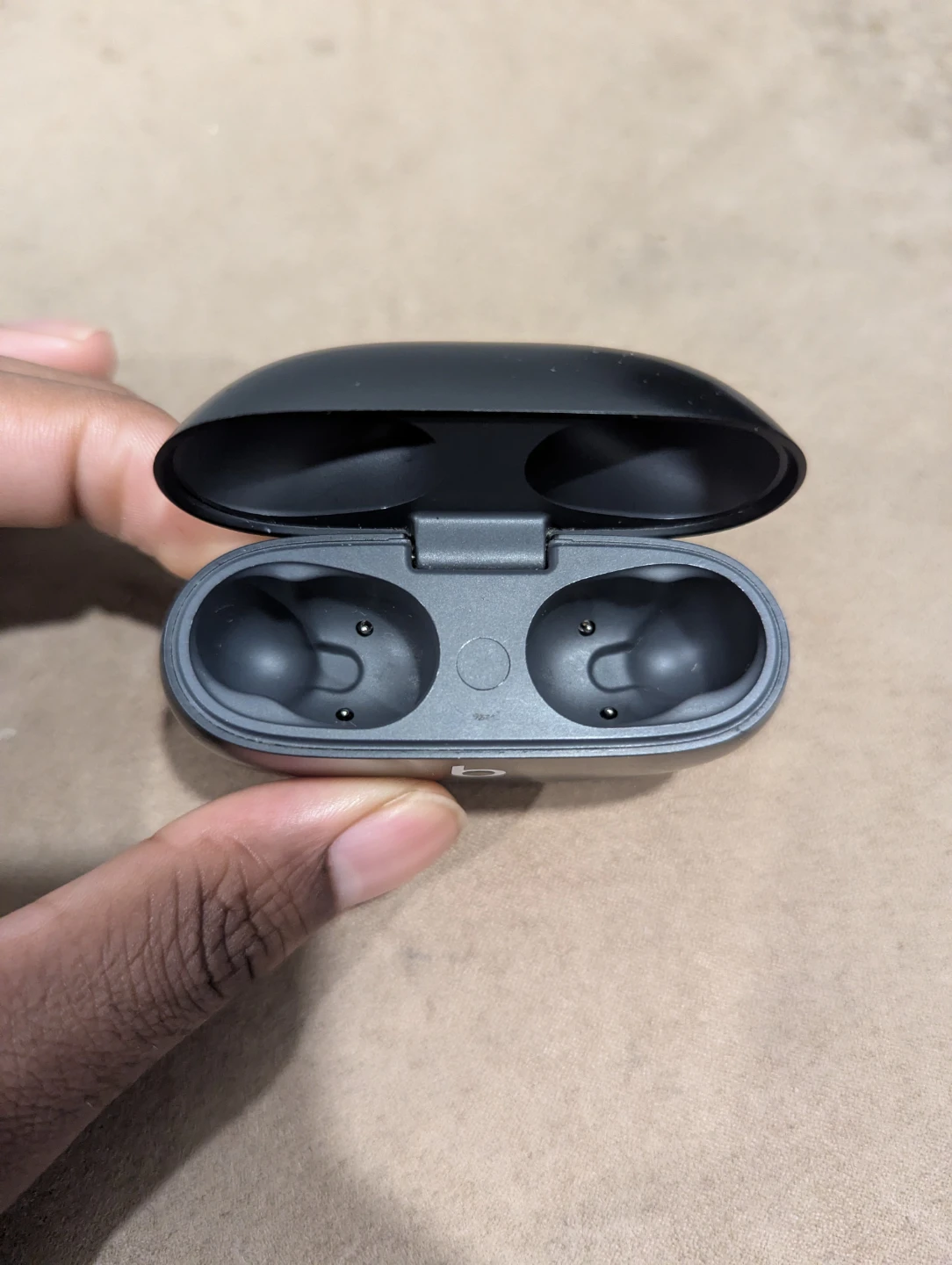 Beats Studio Buds Charging Case - photo 2