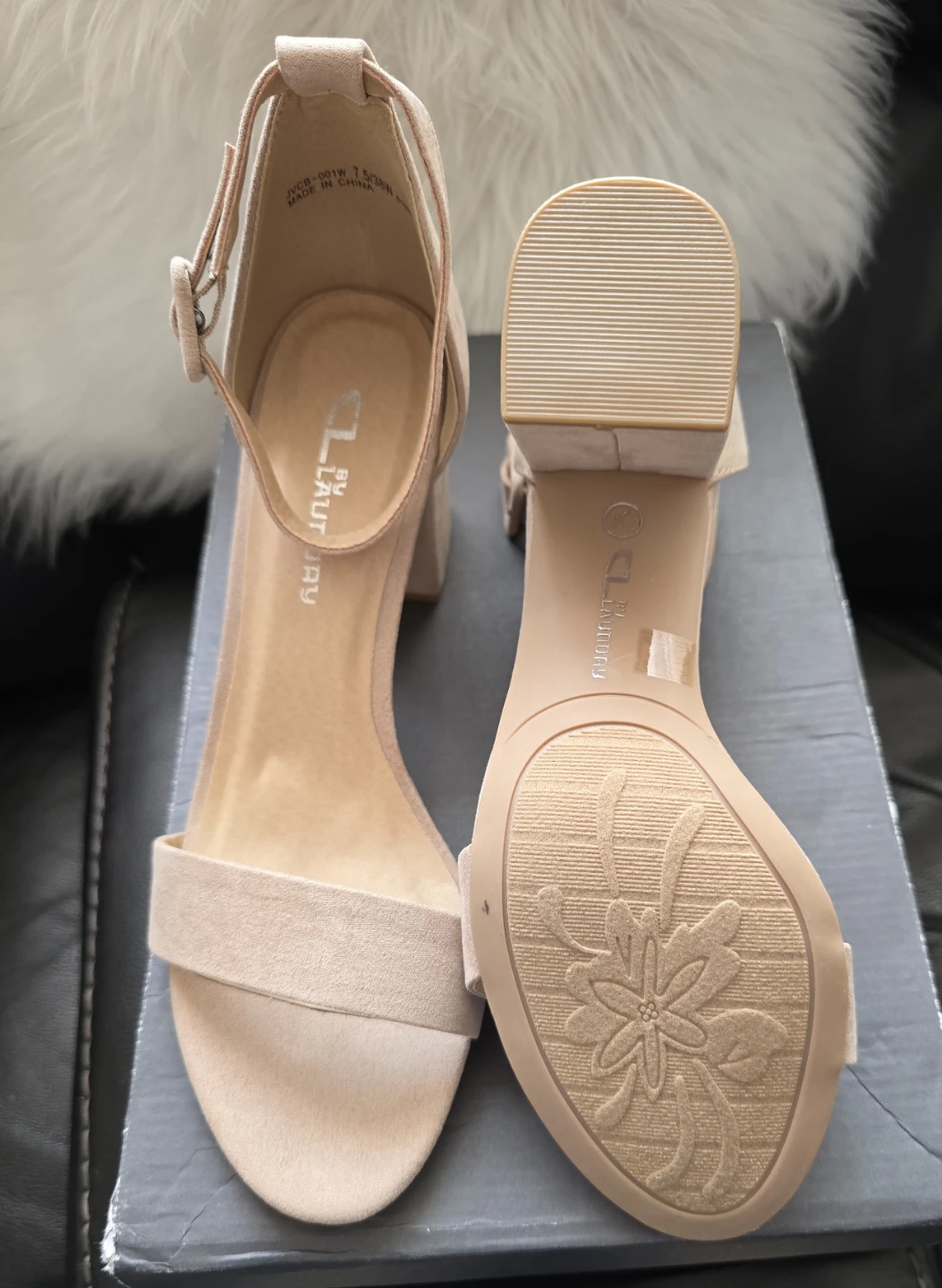 Brand new Women's CL Laundry Low Heel Elegant  Sandals
