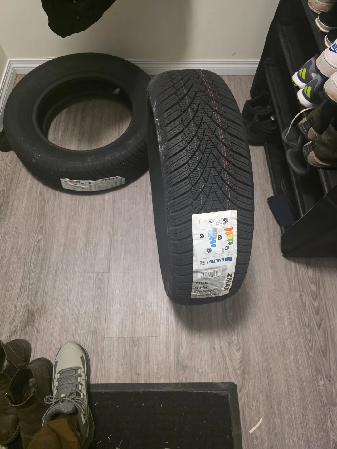 WINTERHAWKE I  X  ZMAX  205/65  R16  95H - photo 5