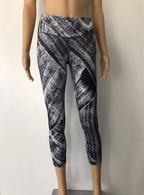 Lululemon Black & White Patterned Crop Leggings - Size 2