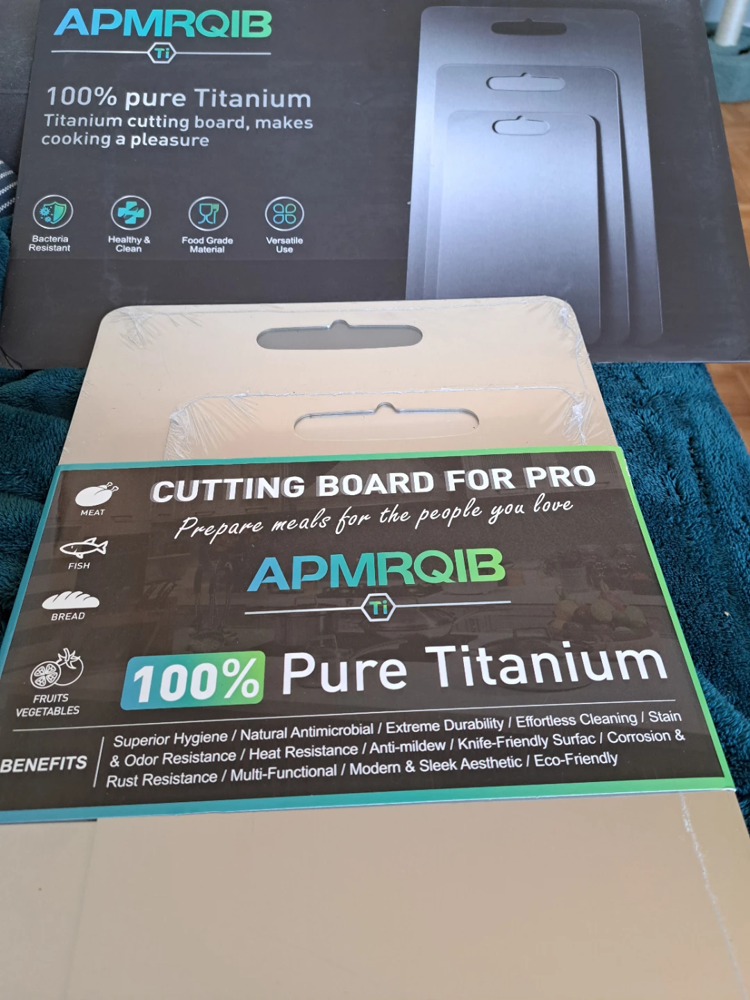 APMRQIB 100% Pure Titanium Cutting Board