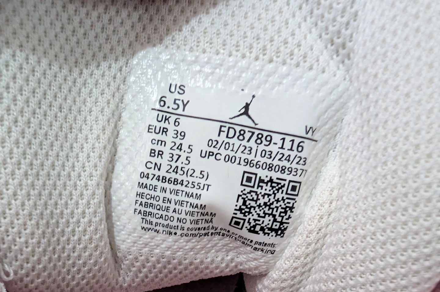 Jordan Max Aura 5 (GS) - photo 4