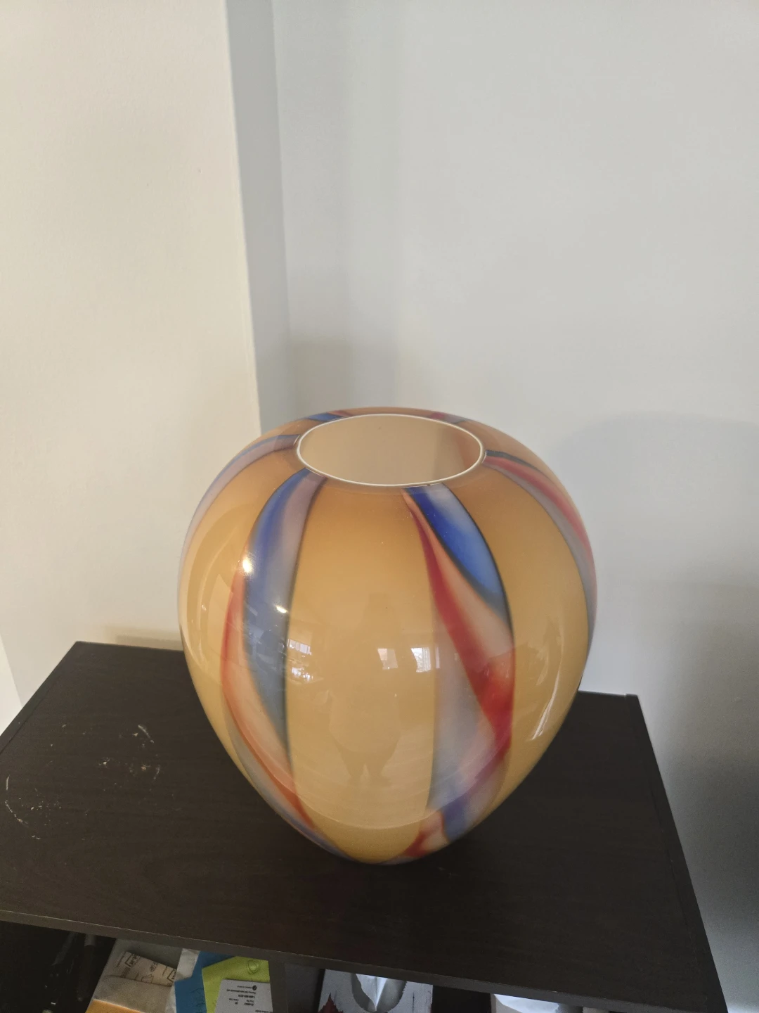 Large Swirl Pattern Blown Glass Vase - photo 2