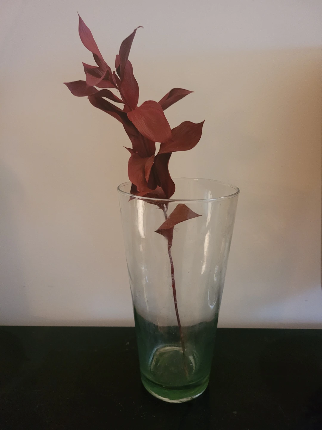 Vase, clear glass