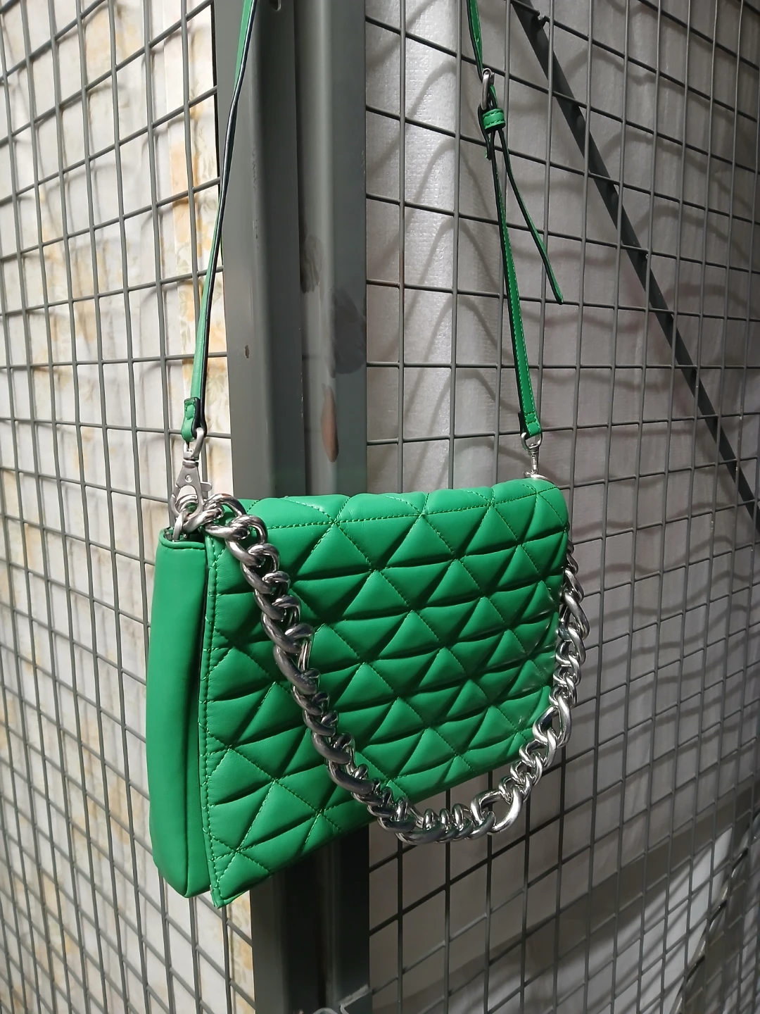 Call It Spring green quilted crossbody+handbag purse - like new! - photo 3