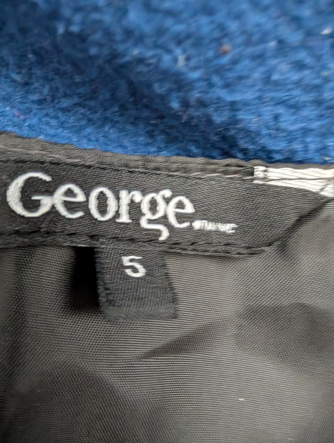 George Vest and Tie Set - Size 5 - photo 2