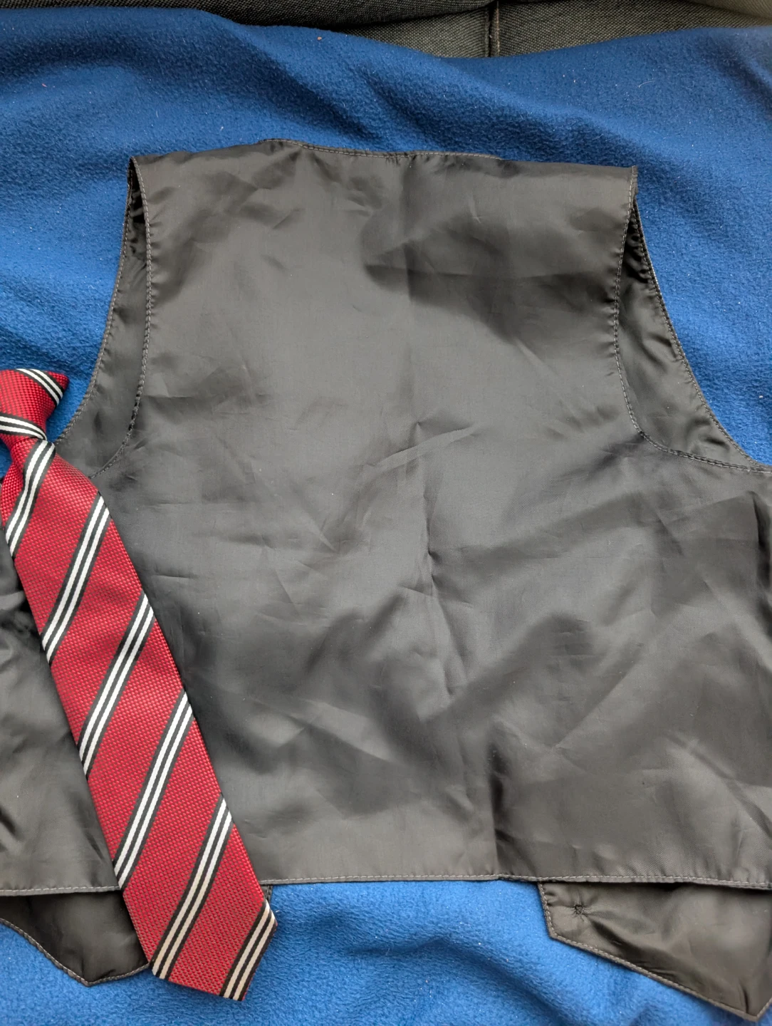 George Vest and Tie Set - Size 5 - photo 3