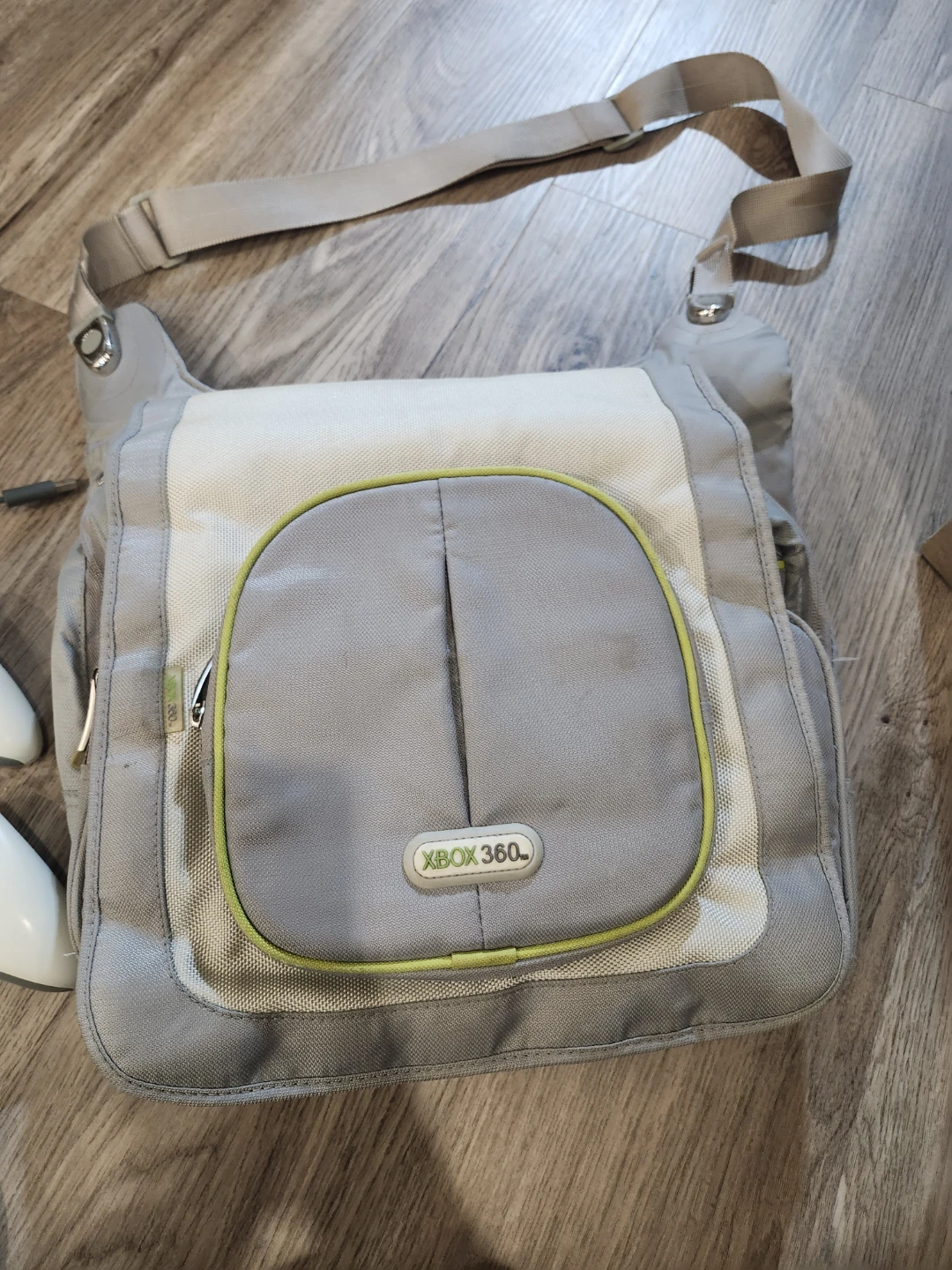 Xbox 360 Wireless Controllers and Accessories Bag - photo 5