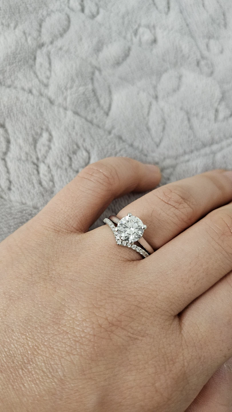 V-Shaped 925 Silver and Cubic Zirconia Ring Size 5 - photo 2