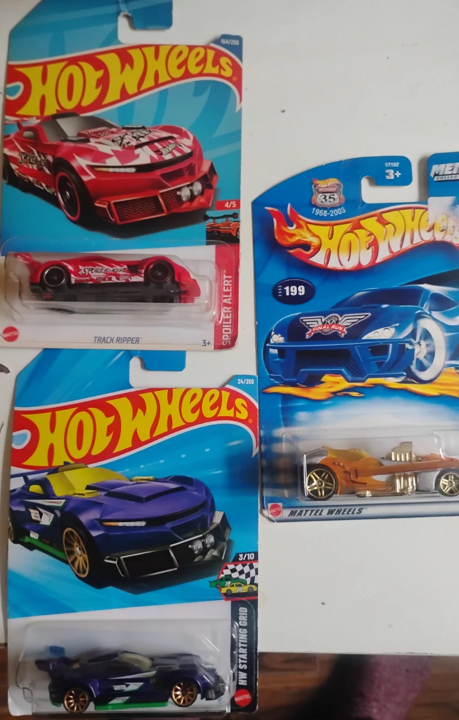 🏆Hot Wheels (5 various cars new in package)