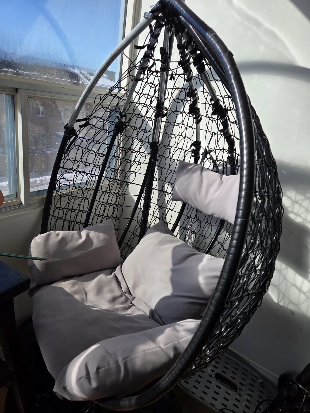 Black Hanging Egg Chair with Cushions