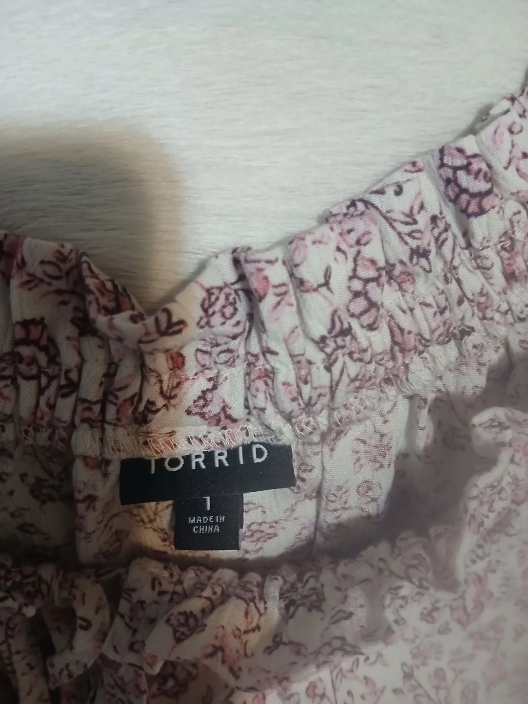 Torrid Floral Off-the-Shoulder Top Size 1 - photo 3
