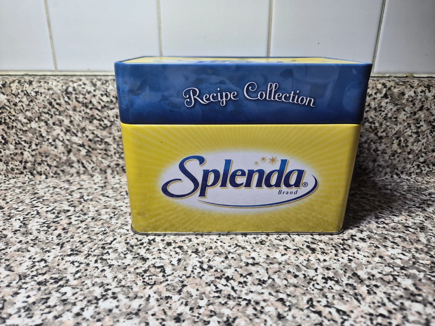 Splenda Recipe Collection Tin with cooking Recipe Cards 🥕