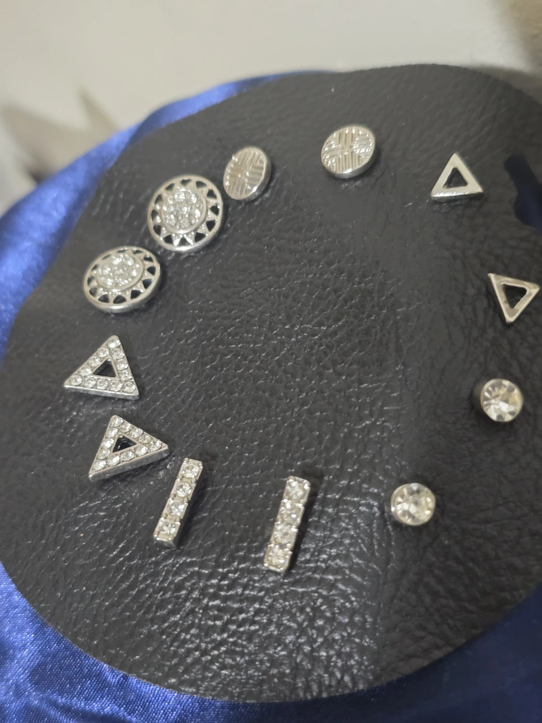 Assorted Stud Earrings Set - photo 2