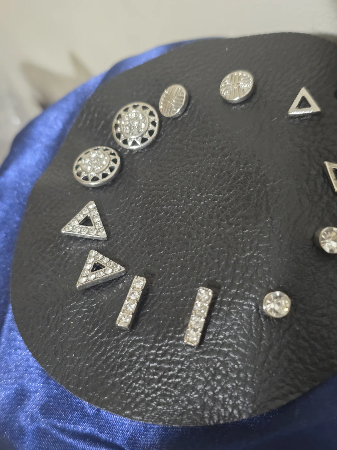 Assorted Stud Earrings Set - photo 3