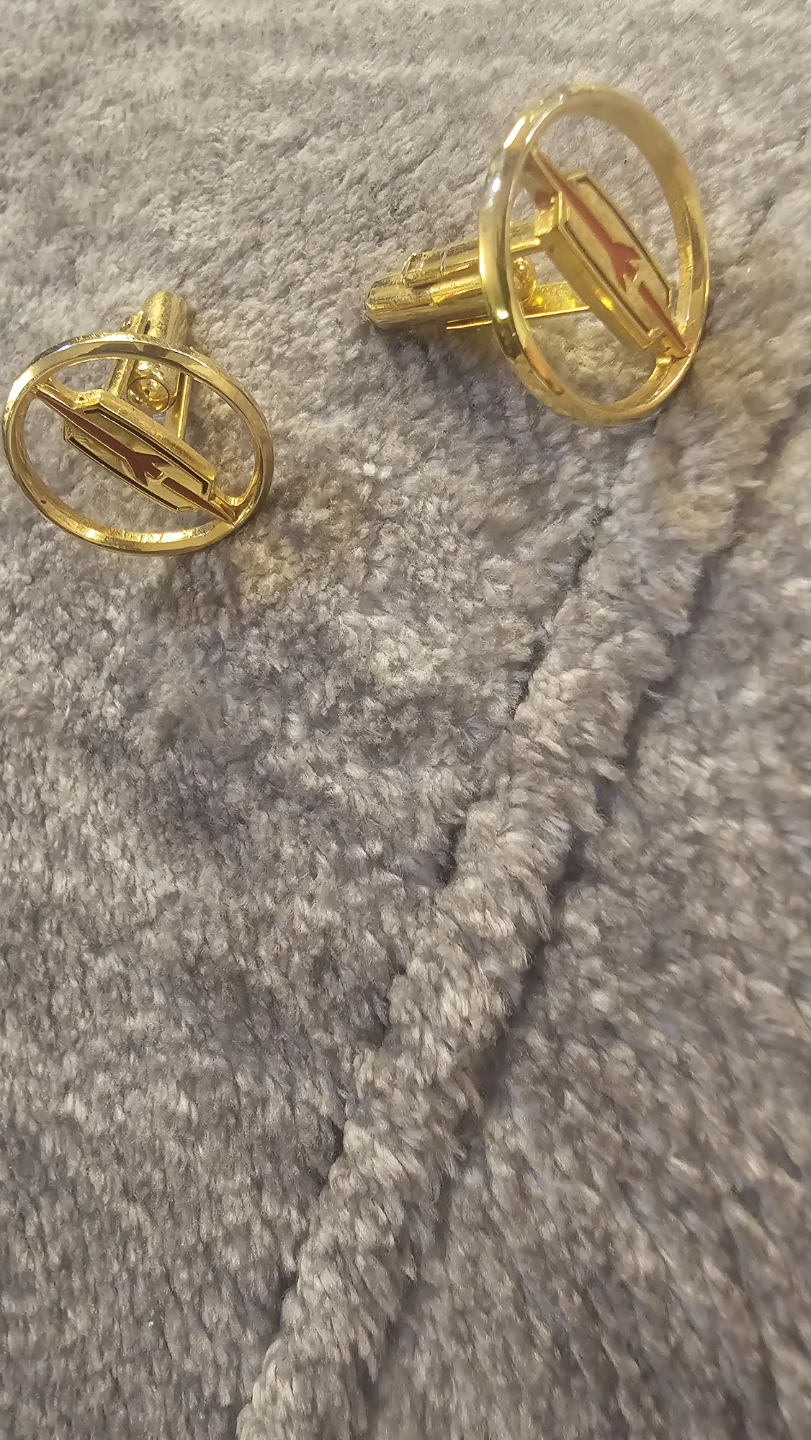 Rare Oldsmobile Gold Tone Cufflinks - photo 3