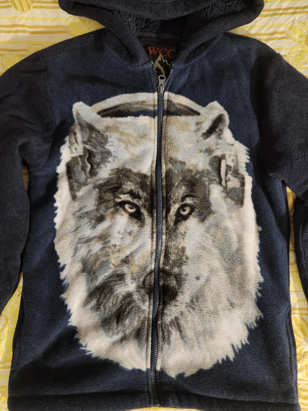 Navy blue fuzzy hoodie with wolf design - photo 3