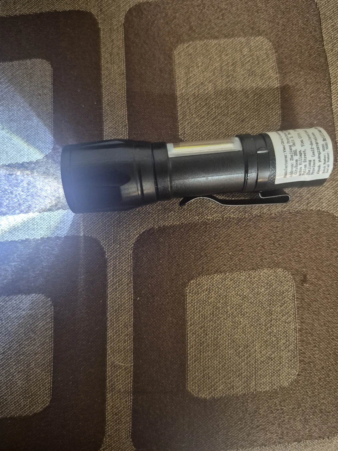 Rechargeable COB LED Flashlight with Case - photo 2