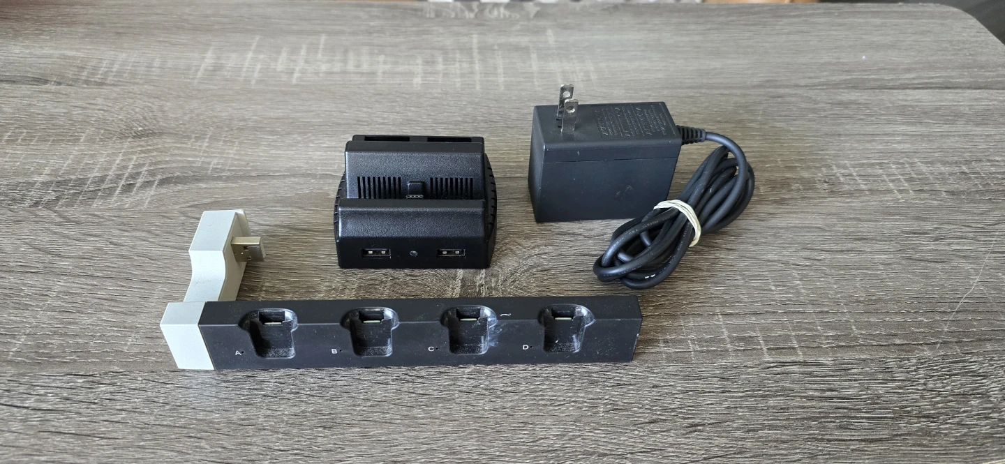 Nintendo Switch OLED W. Mario Kart 8 and Accessories - photo 4