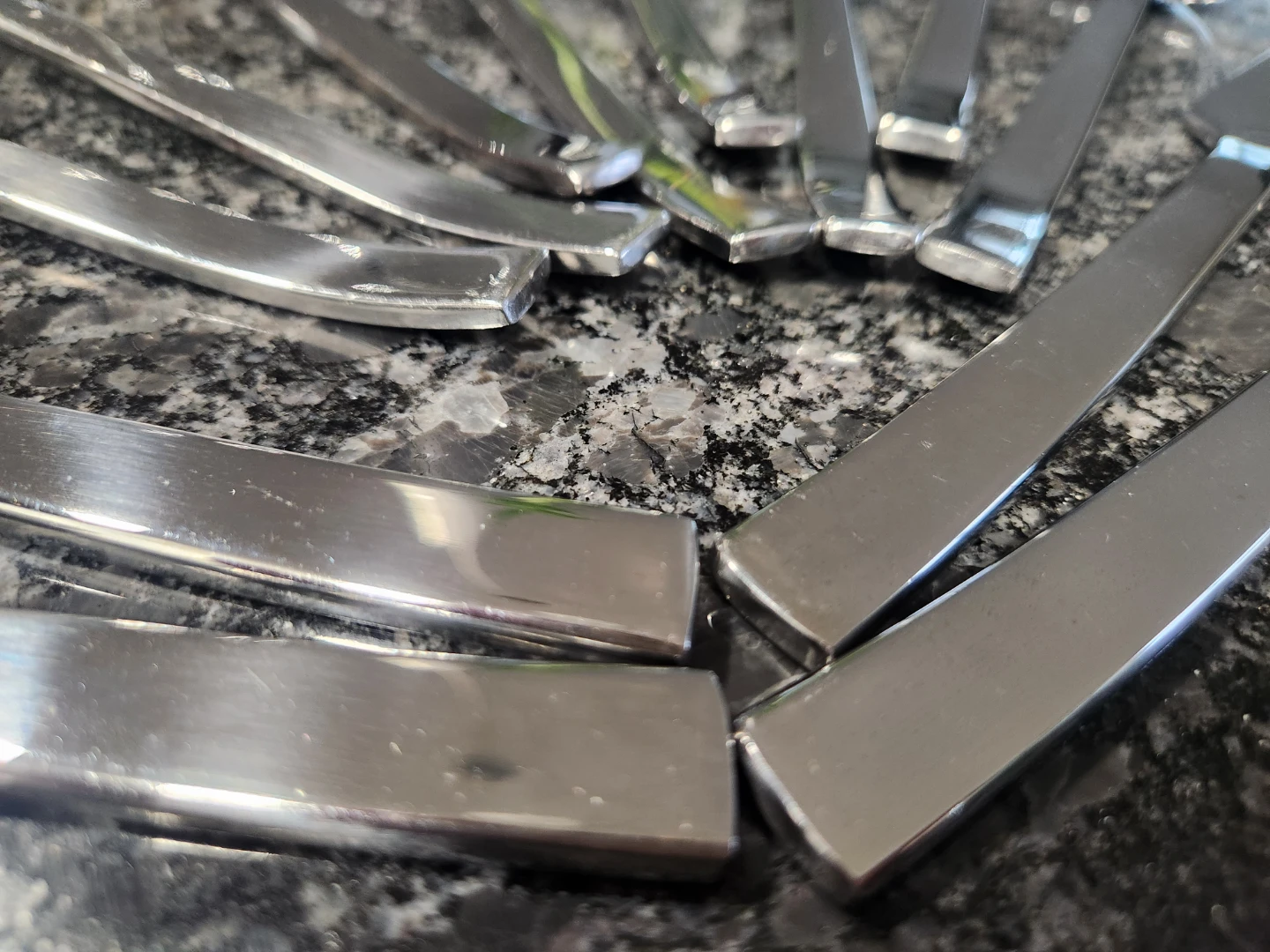 Set of 12 Stainless Steel Cutlery Pieces - photo 2