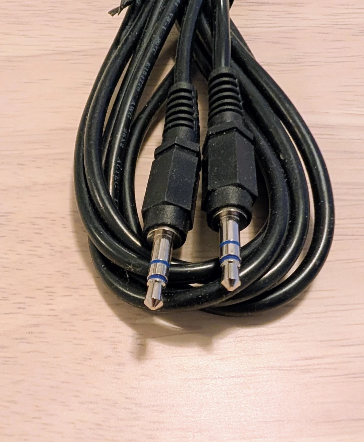 Brand New Black 3.5mm Audio Cable - photo 2