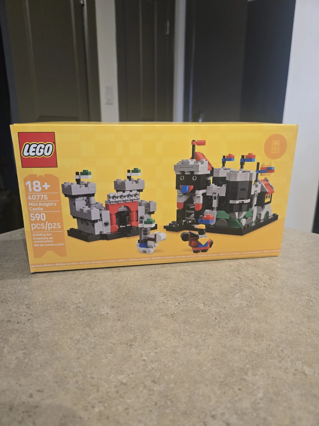 LEGO 40775 Medieval Castle Building Set
