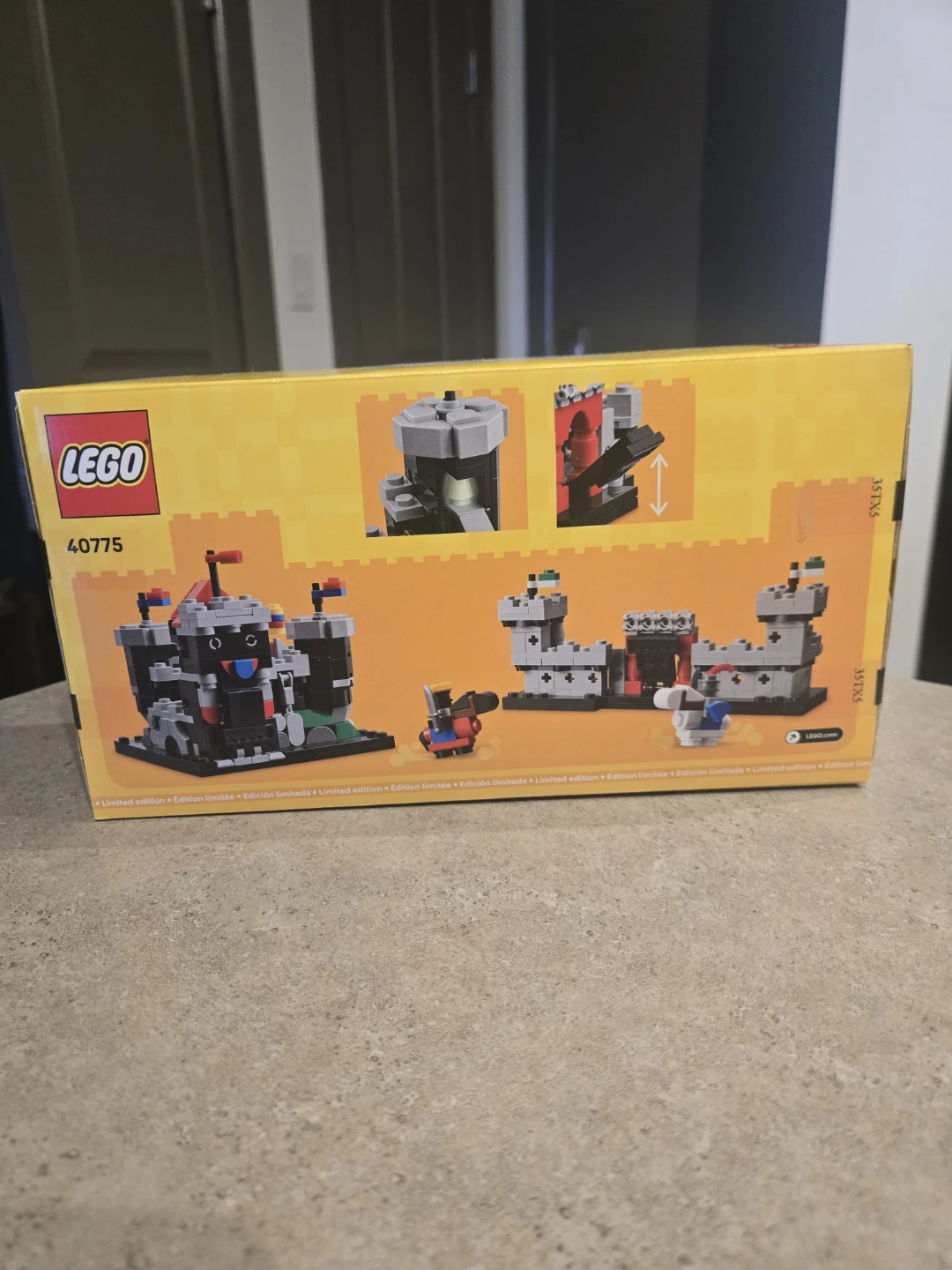 LEGO 40775 Medieval Castle Building Set - photo 2