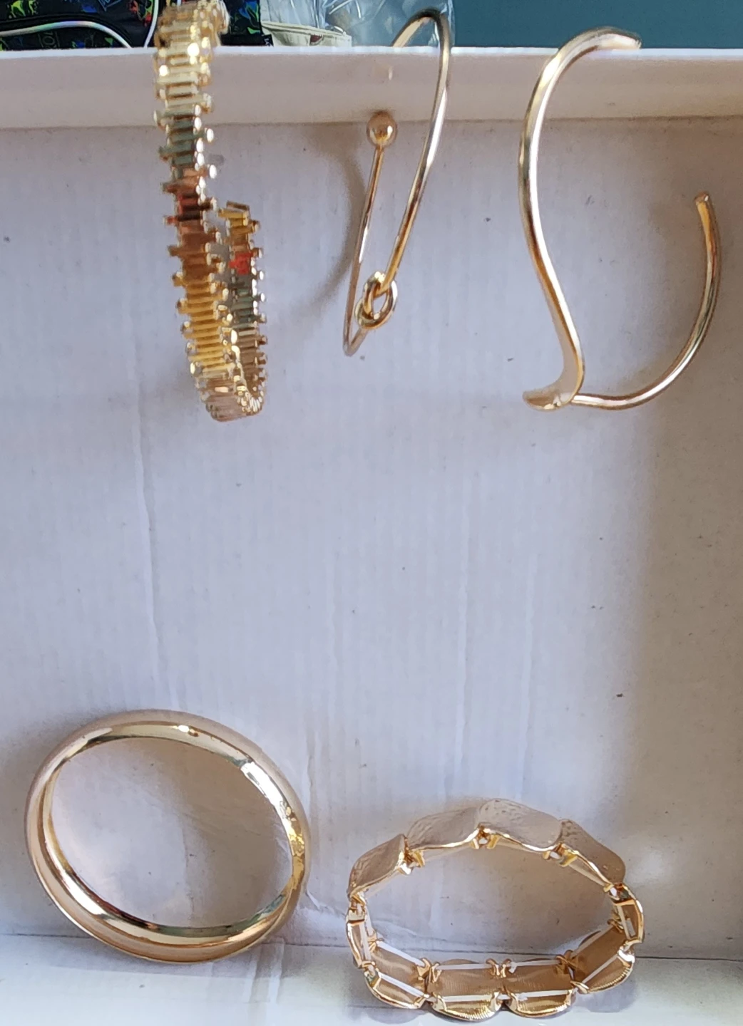 5 Gold Tone Bracelet Set