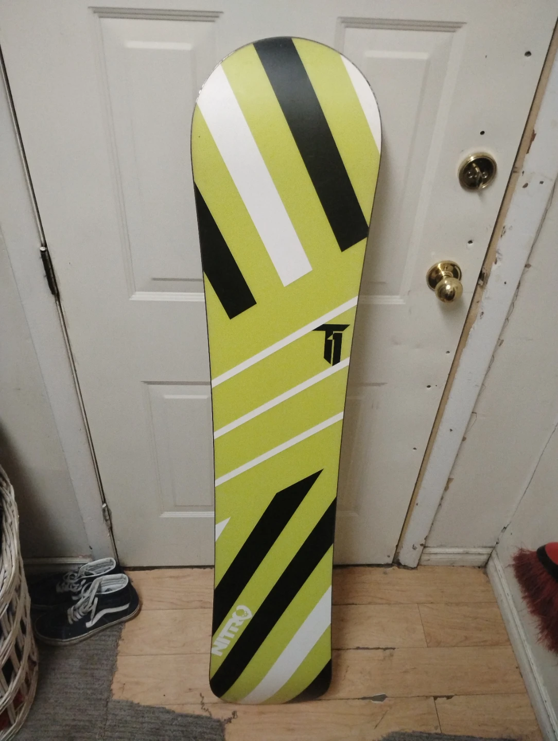 Nitro Snowboard with Dakine Bag and Bindings - photo 3