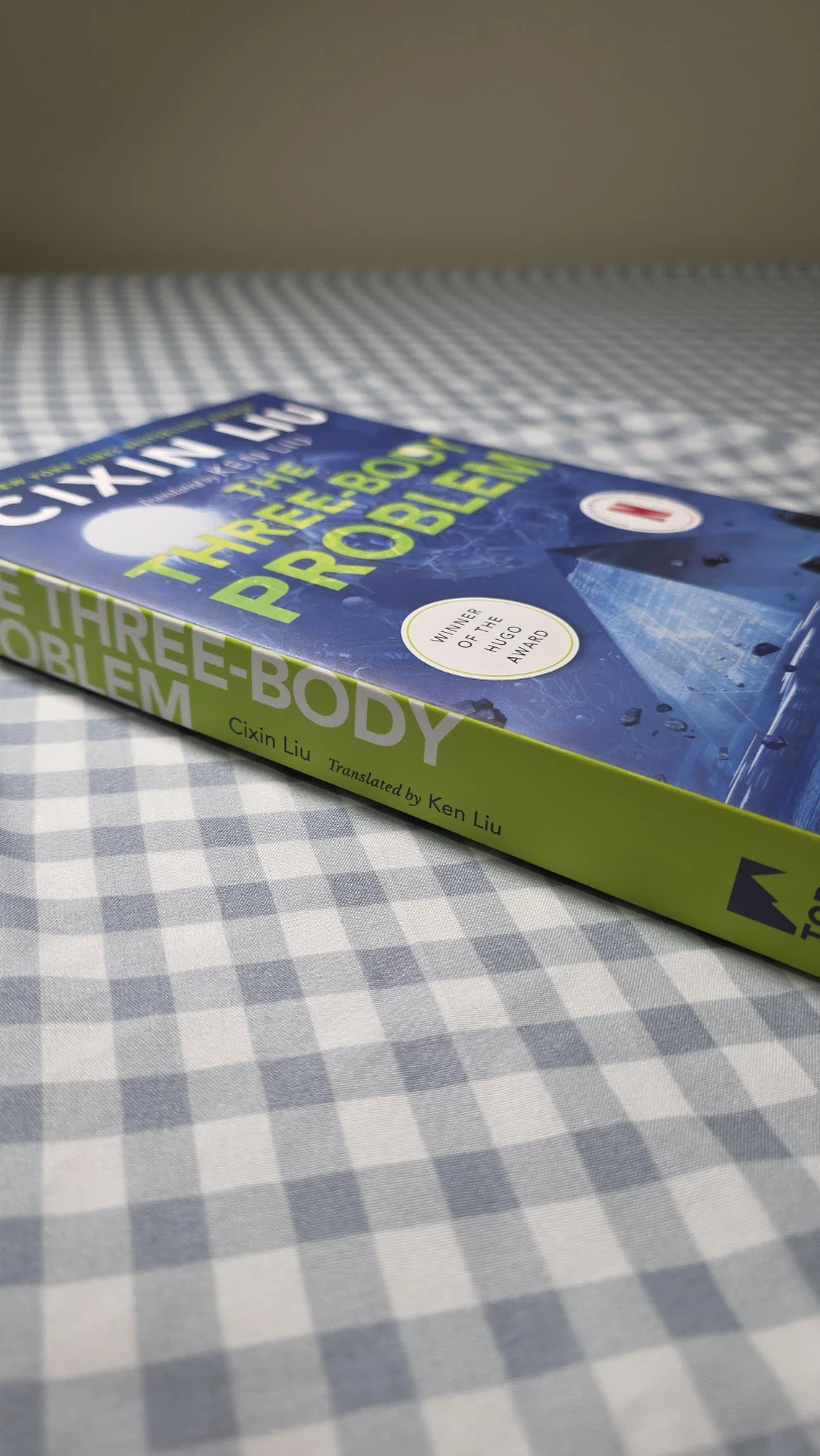 The Three-Body Problem Cixin Liu Paperback Book - photo 2