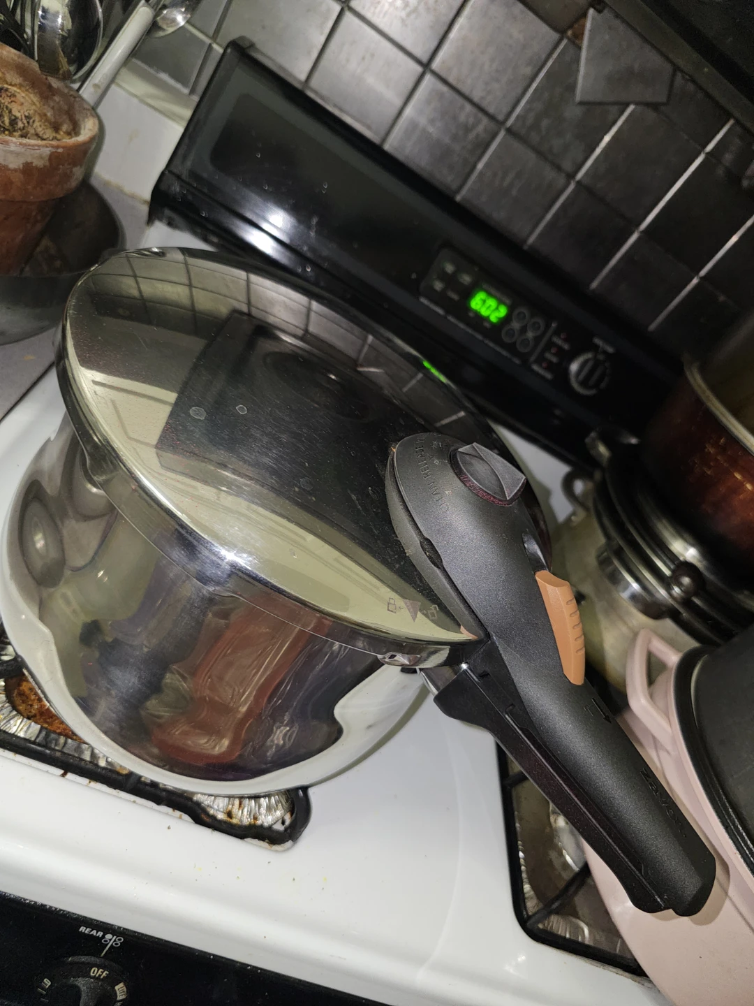 NEW Zavor Stainless Steel Pressure Cooker 8.4 Quart