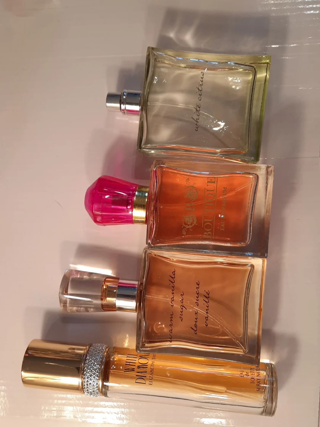 Elizabeth Arden White Diamonds Eau de Toilette & other perfumes - photo 2