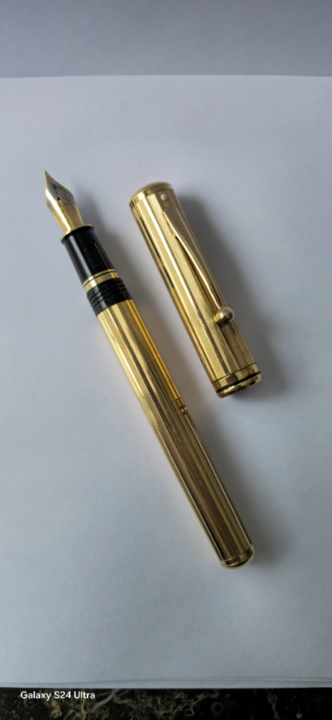 Vintage Sheaffer Grand Connaisseur Fountain Pen – 18K Gold Nib