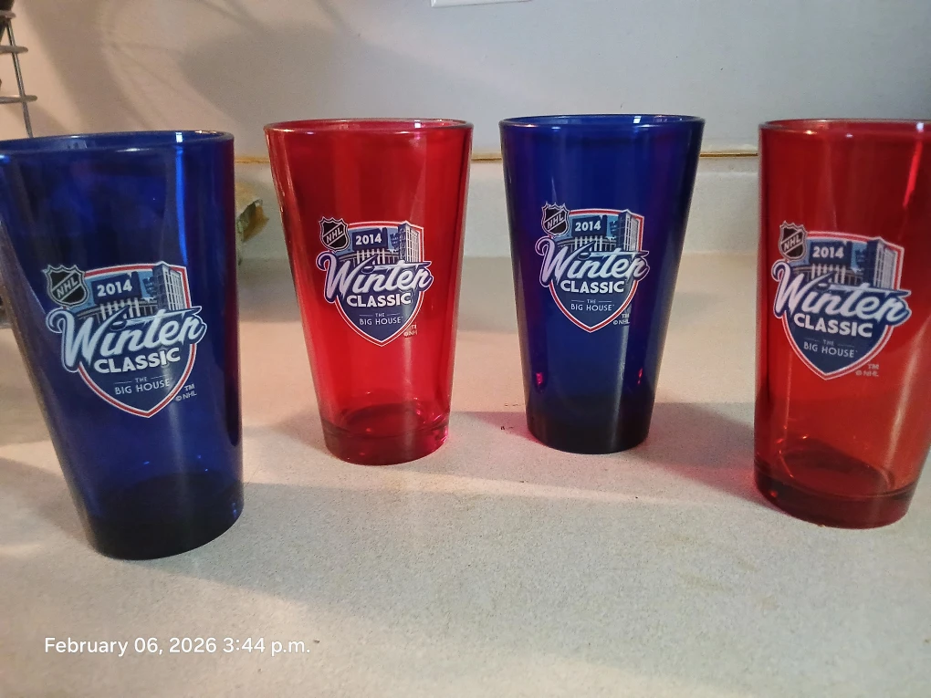 🏆2014 NHL Winter Classic Big House Cups - 4 Pack