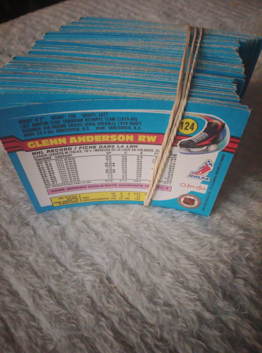 Stack of O-Pee-Chee Hockey Cards - Glenn Anderson - photo 2