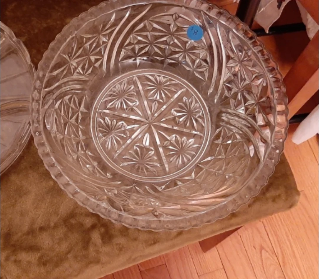Vintage 10" Crystal like Serving Bowl.