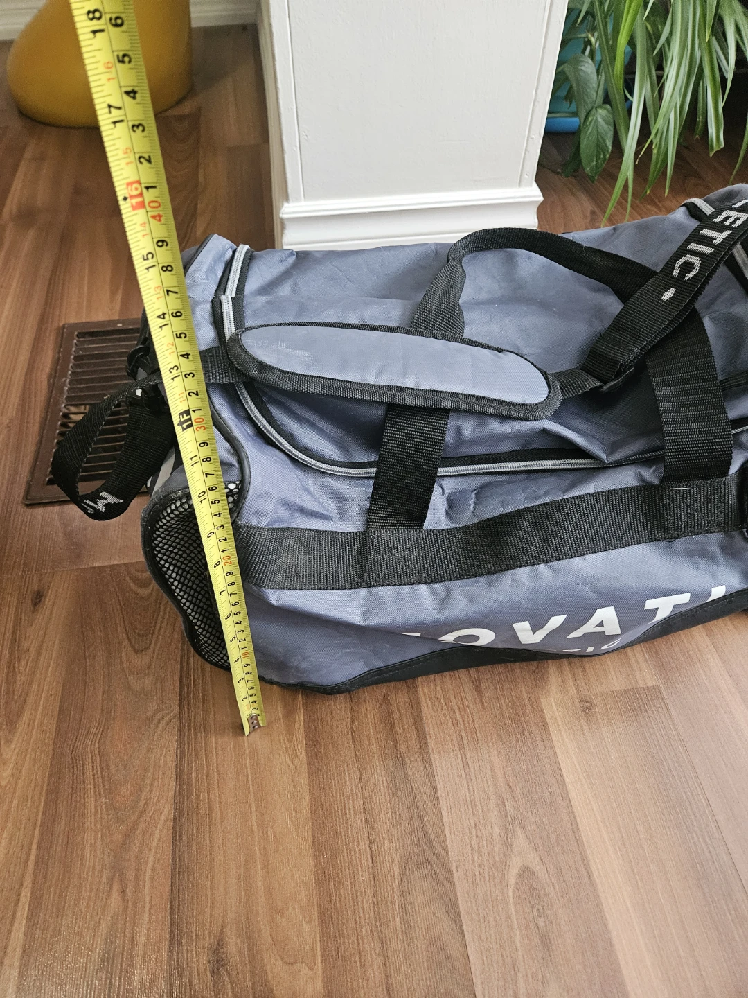 Movatie Grey Duffel Bag