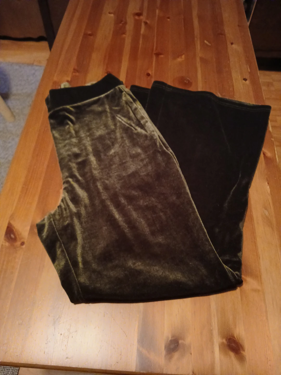 Women's Velvet Wide-Leg Pants - Olive Green, Size M - photo 2