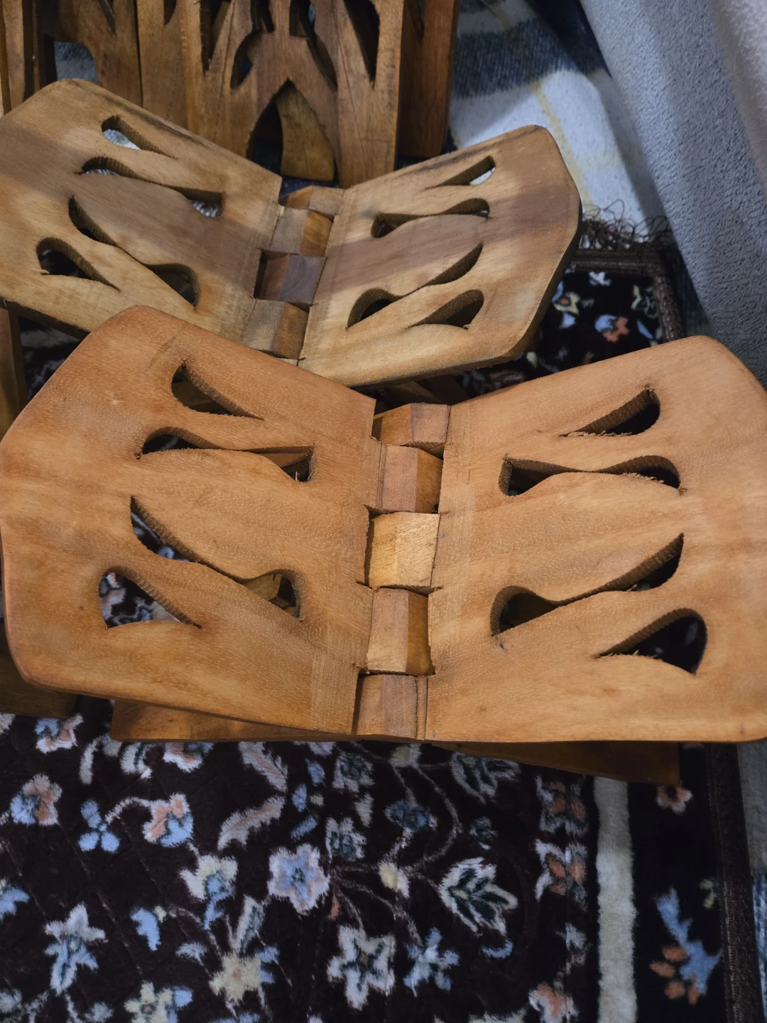 Wooden Folding Book Stand - photo 4