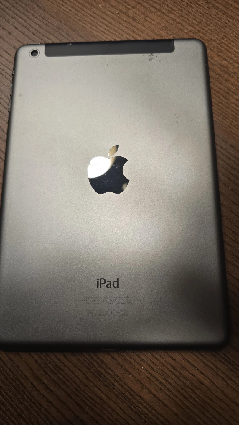 Apple iPad Mini 2 - photo 2