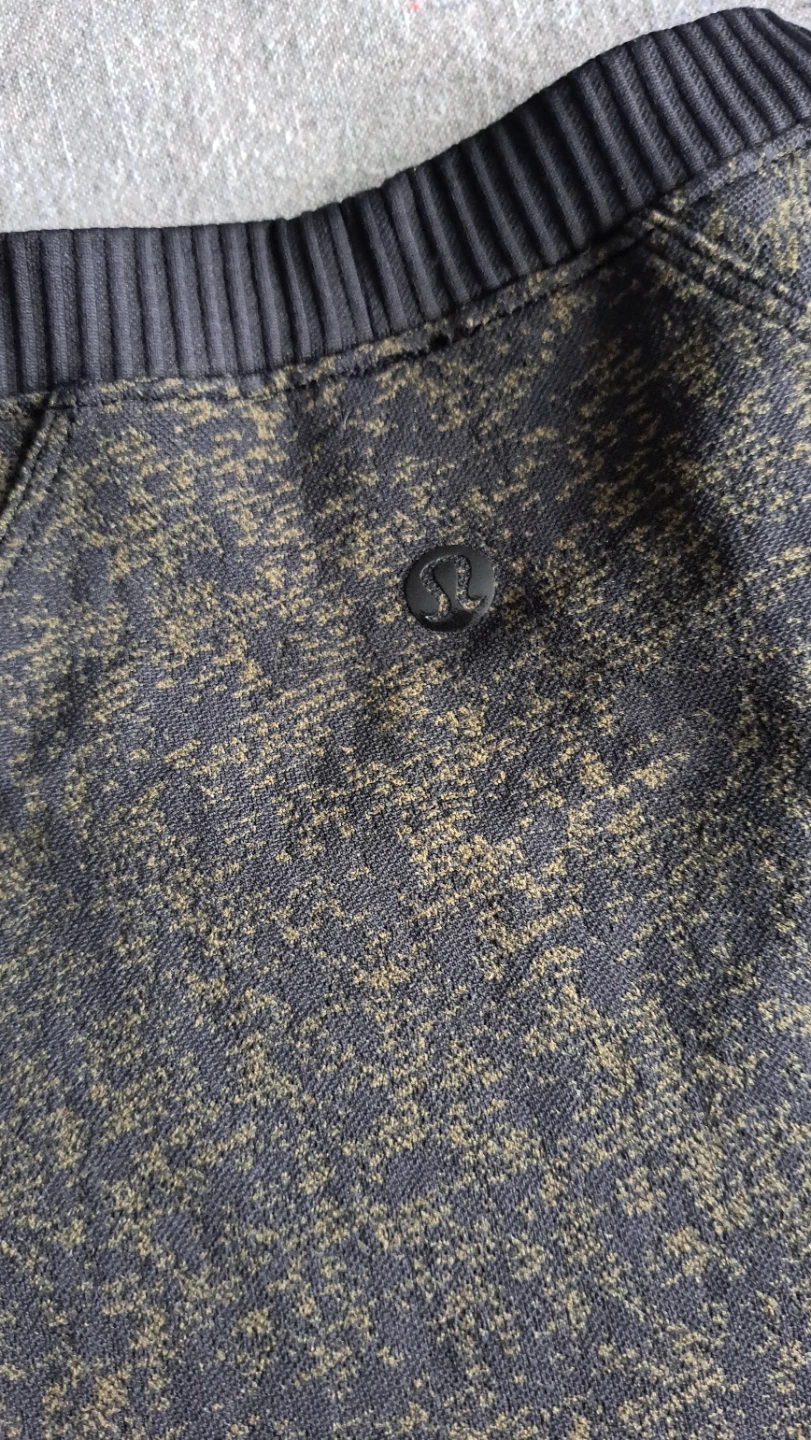 Lululemon restless pullover, sz med (8ish) - photo 4
