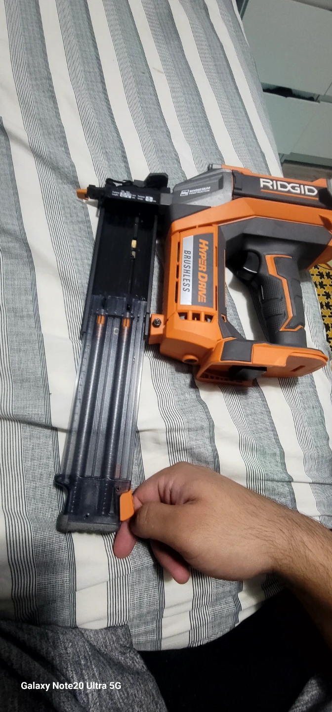 RIDGID HyperDrive 18 Ga Brad Nailer - photo 4