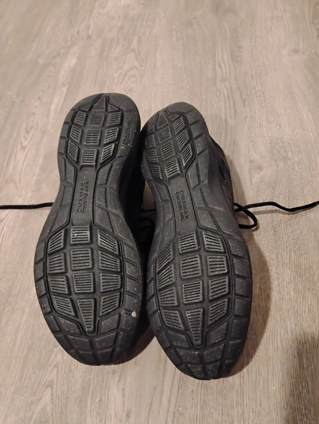New Reebok Black Walking Shoes Women's Size 10 🏆