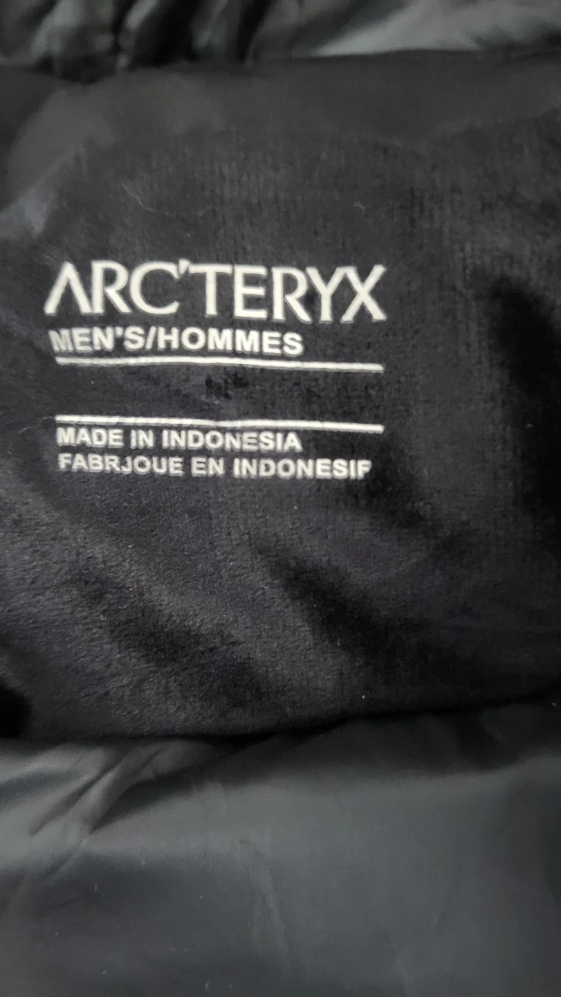 Arc'teryx Black Hooded Jacket - Size S - photo 2
