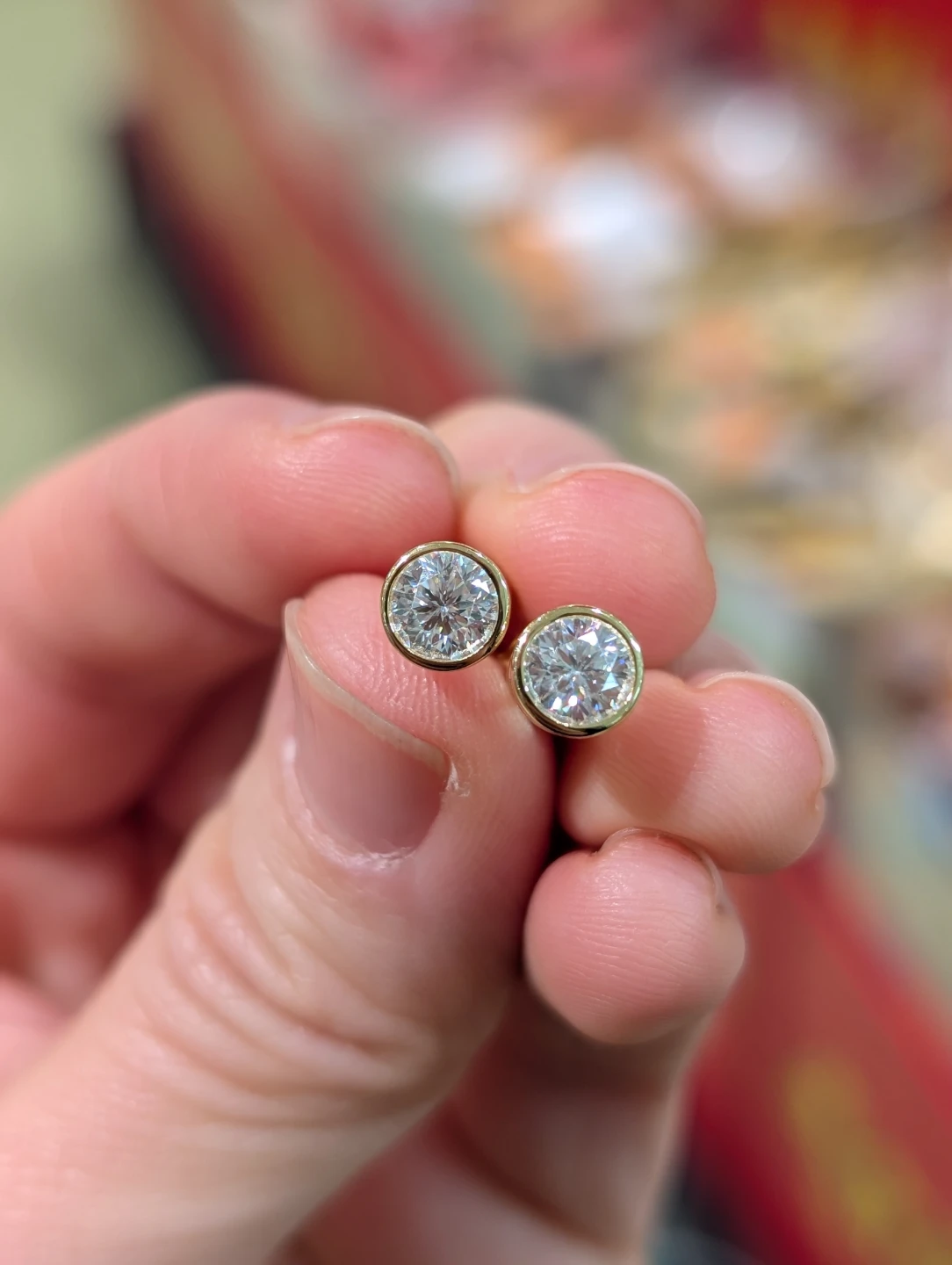 1ct (0.5ct each) moissanite (diamond sub) earrings
