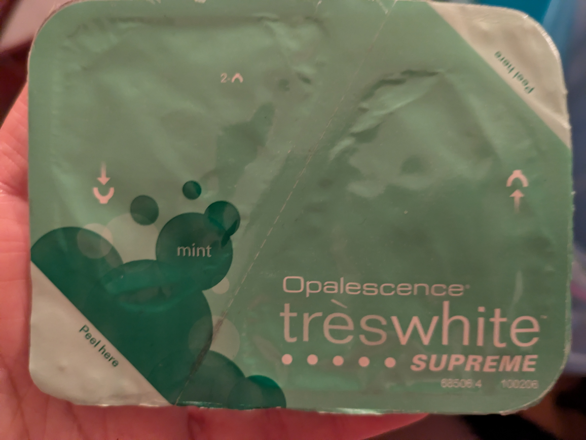 🏆 BRAND NEW teeth whitening strips x 6